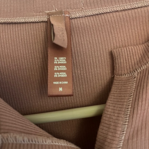 SKIMS Rose clay, skims onesie/romper - Picture 3 of 3